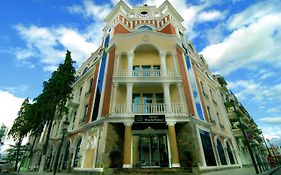 Batumi World Palace Hotel